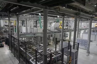 自動化浪潮下的紙板復(fù)合生產(chǎn)線 僅兩工位的人力配置