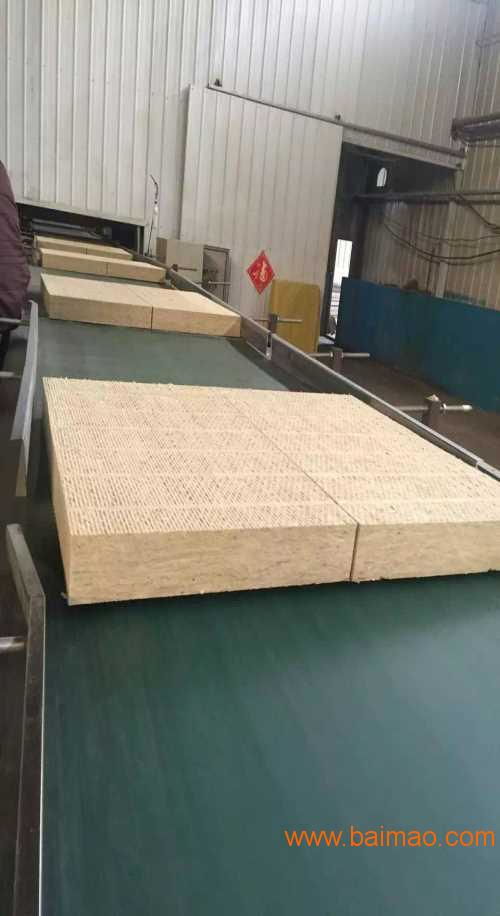 復(fù)合巖棉板專(zhuān)業(yè)生產(chǎn)廠家 外墻保溫材料與應(yīng)用解析